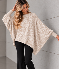 Feinstrick Fledermauspullover im LEO Style creme/weiß