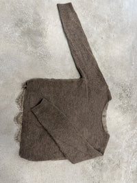 Romantischer Pullover mit Spitzen Rückenausschnitt taupe