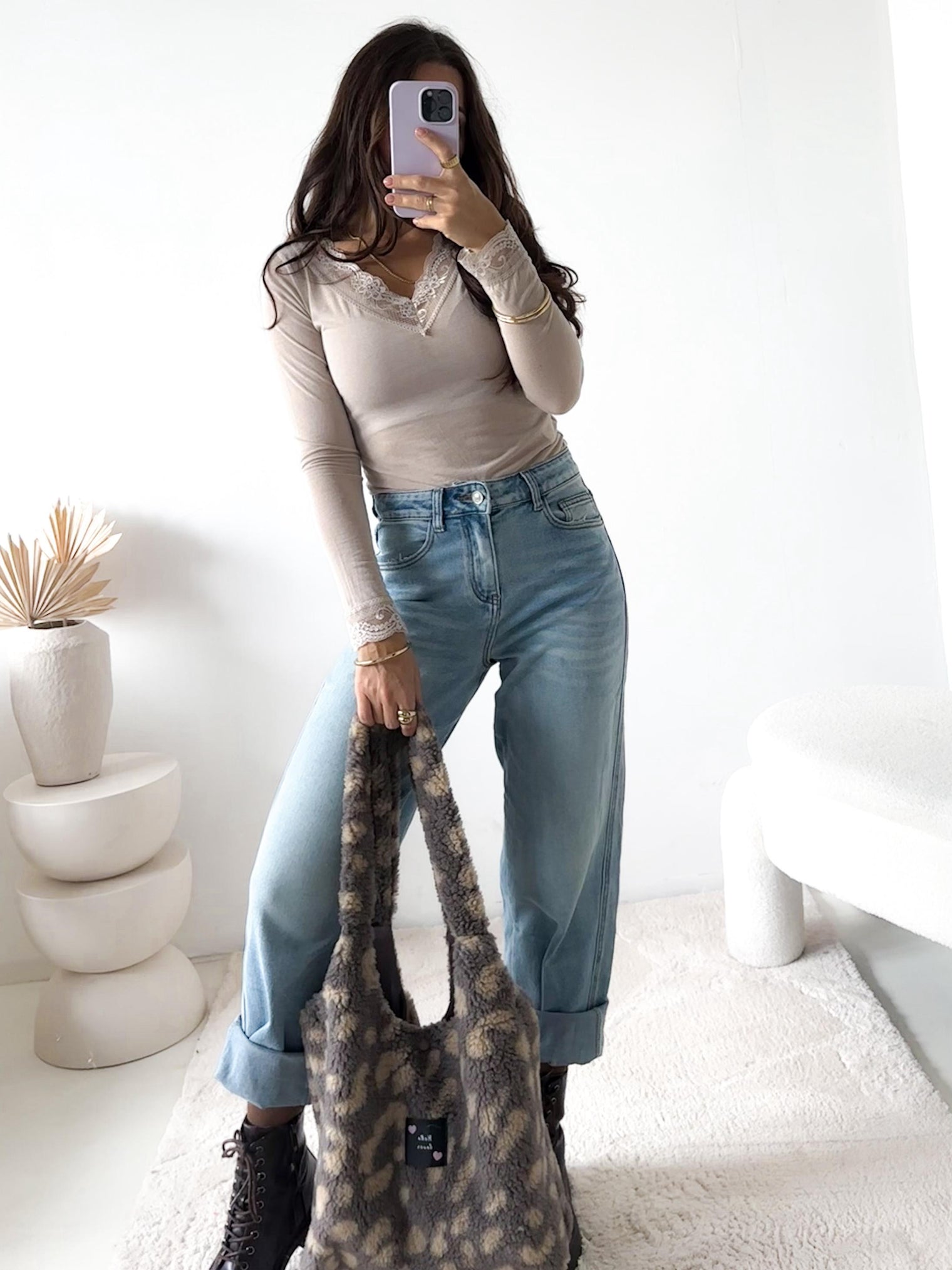 Stretchy Cashmere Langarmshirt mit Spitze creme