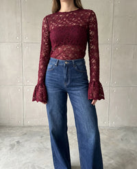 Longsleeve aus hochwertiger Spitze transparent hochgeschlossen mit Volantsärmeln ruby red
