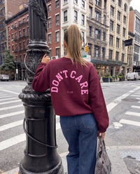 Sweater mit Rückenprint DONT CARE CLUB burgundy