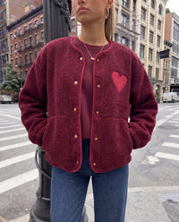 Teddy Jacke mit Druckknöpfen & großem Herz burgundy