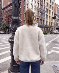 Teddy Jacke mit Druckknöpfen & großem Herz cremeweiß